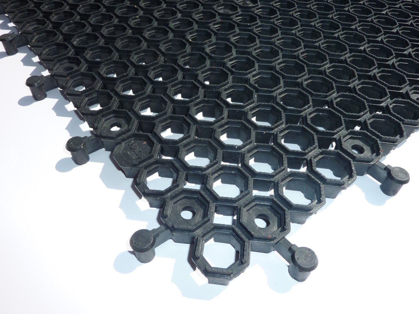 7701 Honeycomb Interlocking Modular Tile